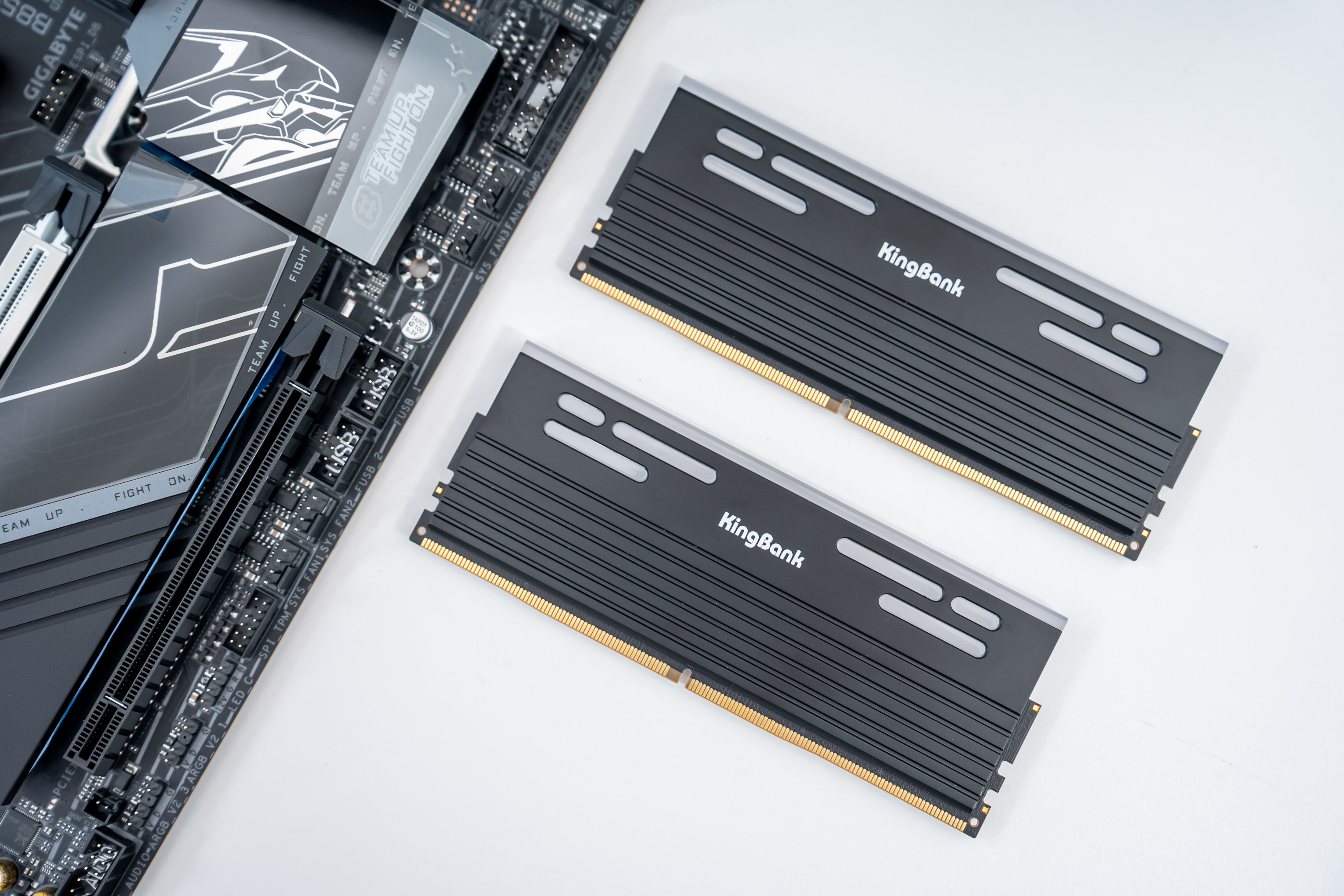 KingBank Dark Heatsink 48GB DDR5 6000 CL28 - Great performance that's cheap as chips.